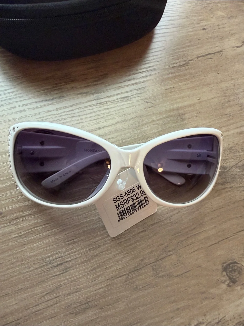 NWT Montana WestWhite Oversized Women's Sunglasses Thunderbird accent